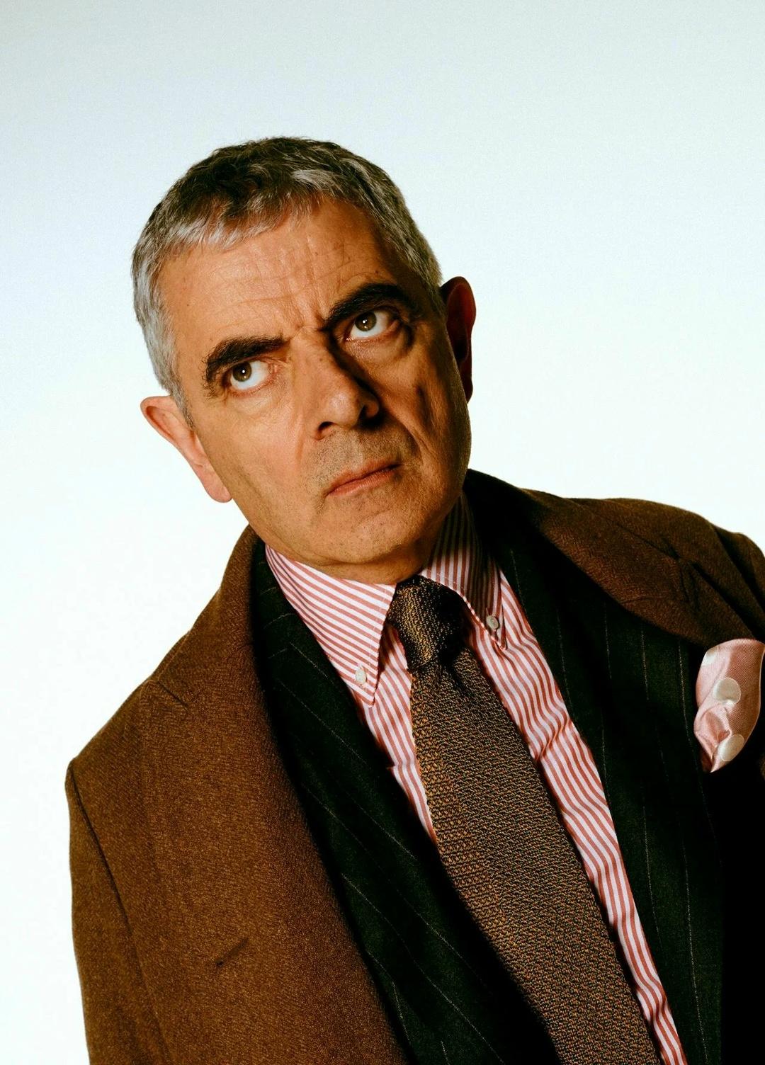 УМНЕЙШИЙ ИЗ АКТЁРОВ: до того как начать кривляться в всем известной роли «Мистера Бина», британский артист Роуэн Аткинсон получил степень магистра в области электротехники в Оксфорде